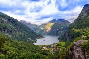 Круиз по фьордам Норвегии: описание маршрута, достопримечательности